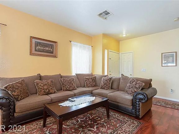 3rd image of 3762 Falcon Springs Dr