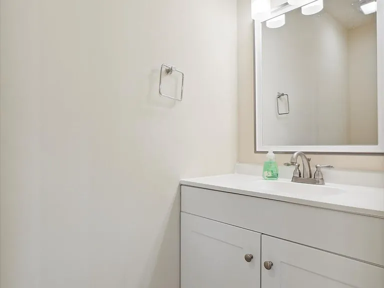 6 Cromwell Dr #107-U-6 — Photo 11