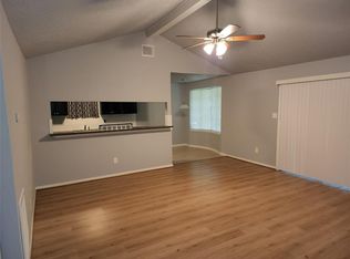 10911 Sagecrest Ln, Houston, TX 77089