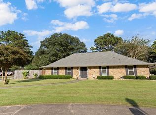 8028 Chaperral Dr, Denham Springs, LA 70726