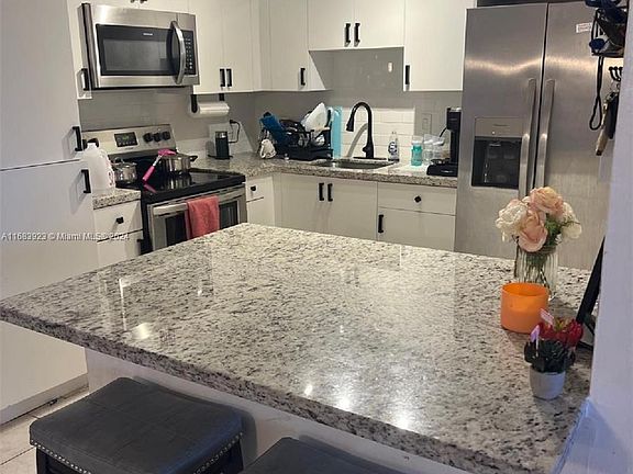 4th image of 802 NW 87th Ave APT 418