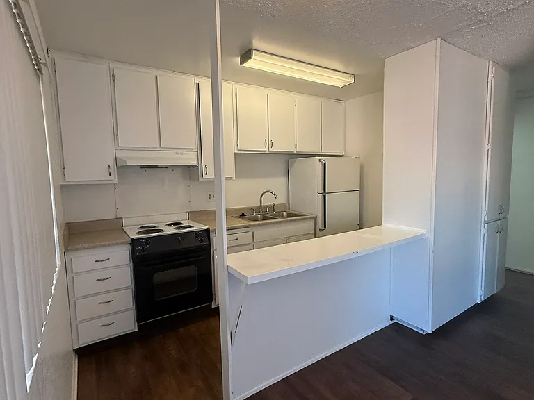 187 E Cherry Ln #210 — Photo 6