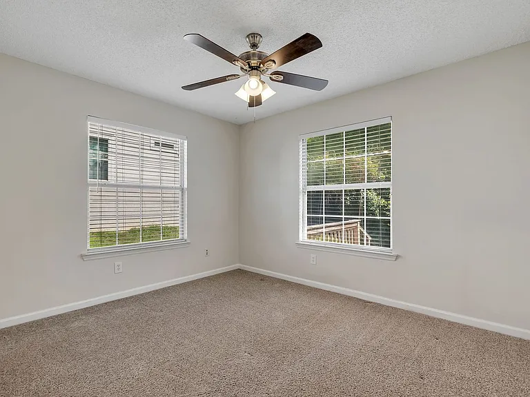2432 Needle Palm Way — Photo 17