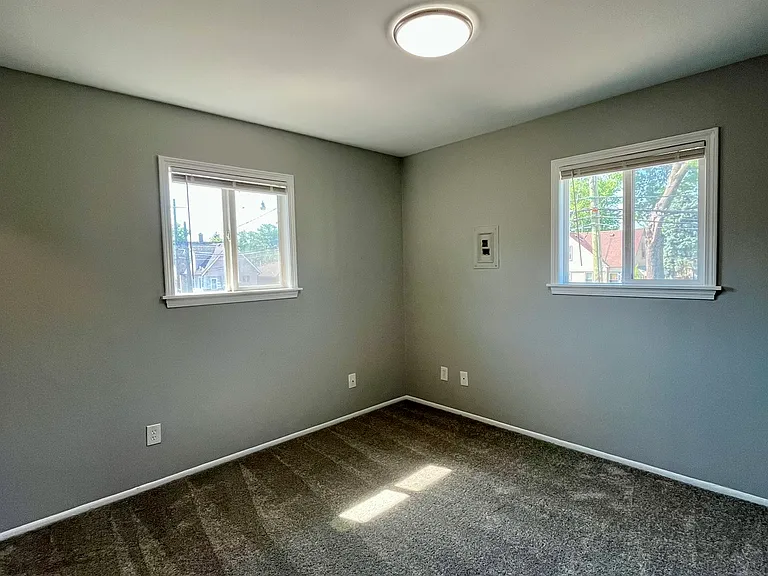 4441 Oakwood Blvd #4 — Photo 6