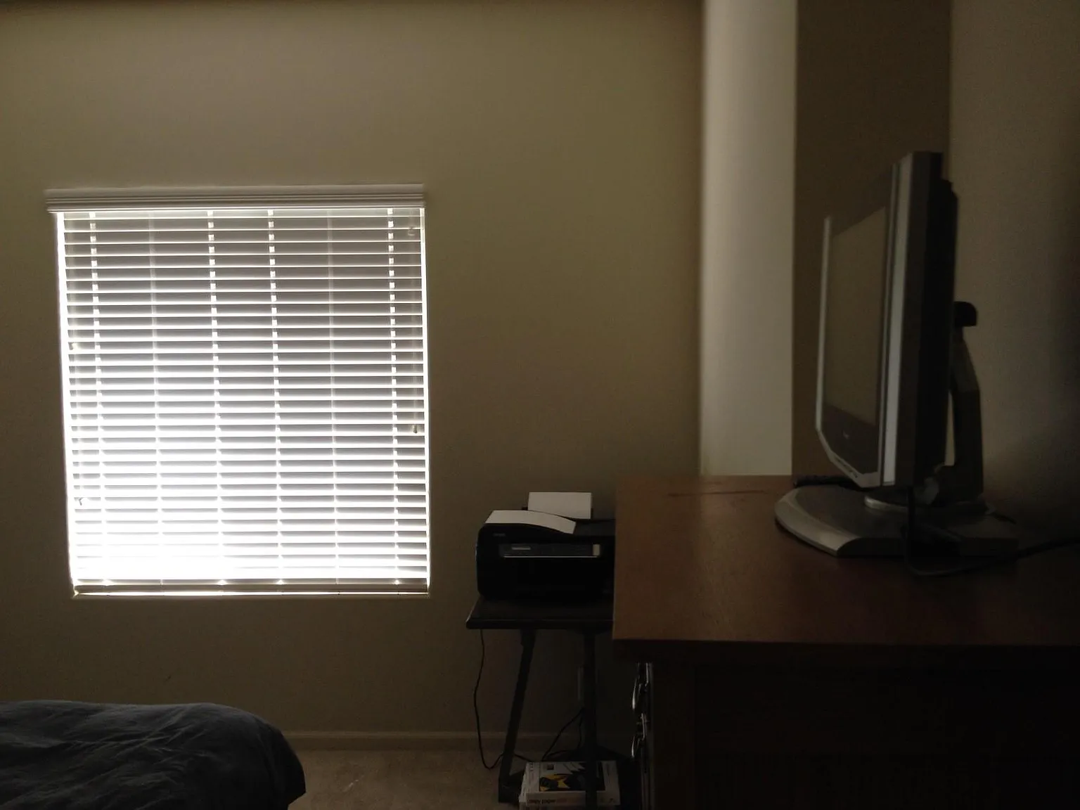 2 bed, 2200 sqft, $2,400 — Photo 4