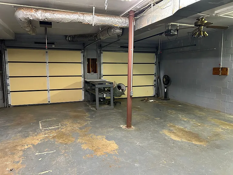 901 Locke Dr — Photo 27