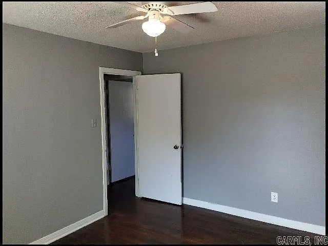 1511 Madden Rd — Photo 2