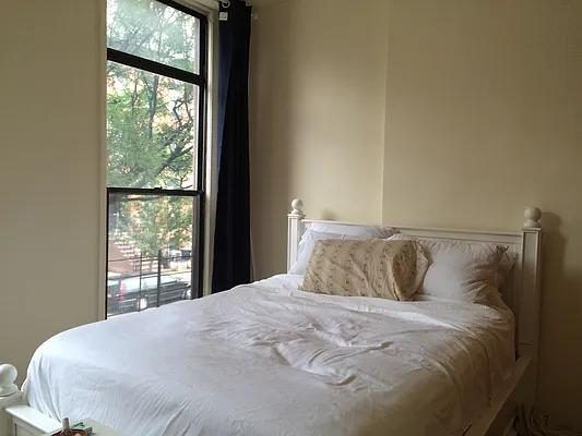 Rented by Realty Collective | media 7