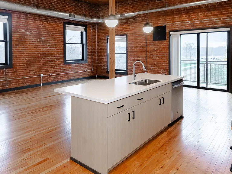 128 W River St #307 — Photo 18