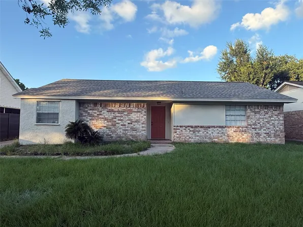 16310 Forest Way Dr, Houston, TX 77090