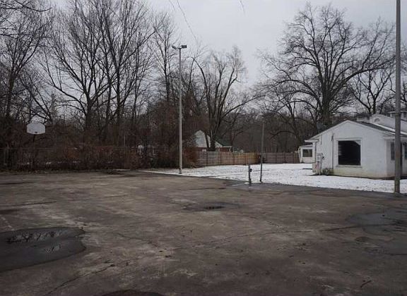 3rd image of 740 Kessler Boulevard West Dr