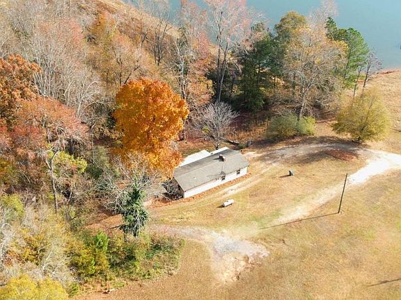 2nd image of 3001 Highway 213