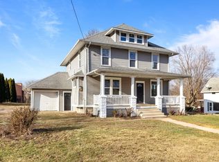 303 Main St, Fairwater, WI 53931