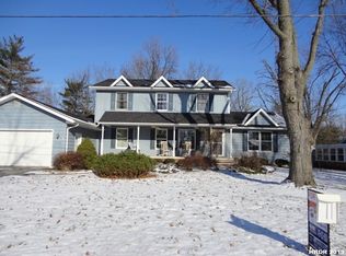 906 3rd St, Findlay, OH 45840