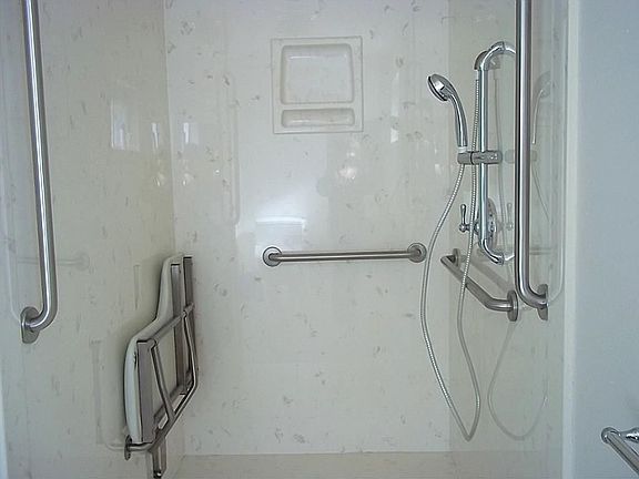 5th image of 5006 Seymour Dr