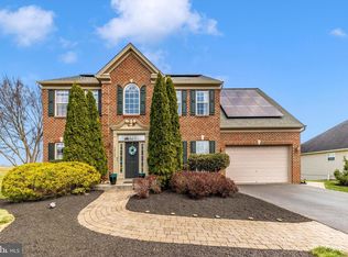 10143 Roulette Dr, Hagerstown, MD 21740