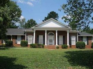 125 Harness Trl, Roswell, GA 30076