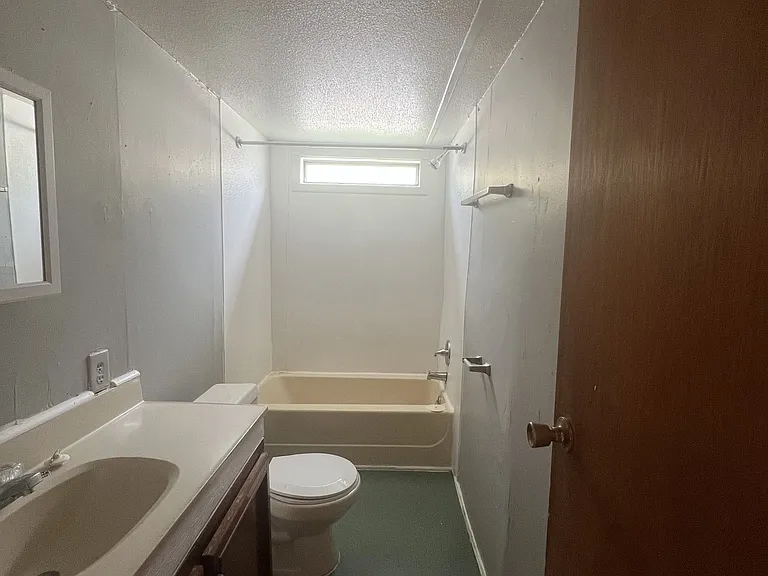 182 Thor Ln — Photo 8