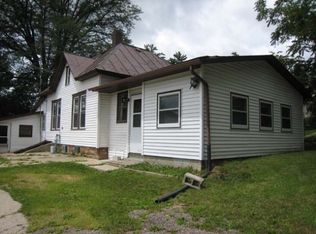 111 Bender St, Rock Springs, WI 53961