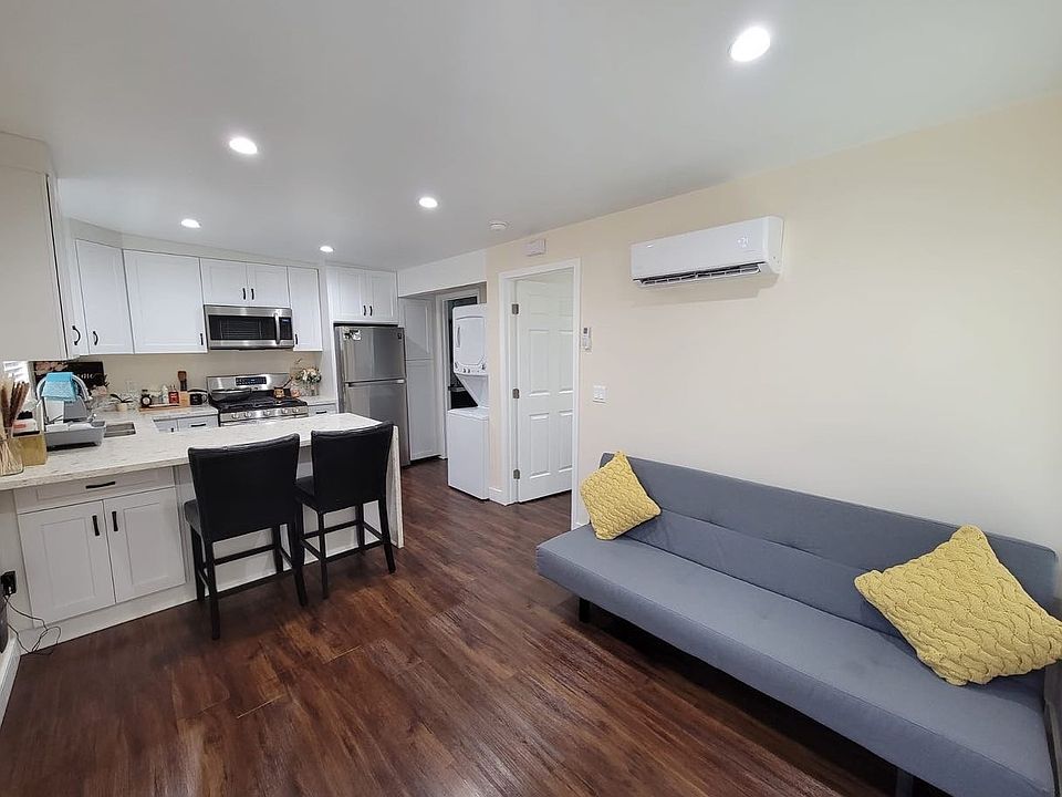 1st image of 317 N Astell Ave