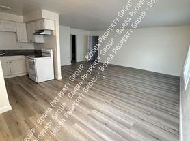 1856 Locust Ave, Long Beach, CA