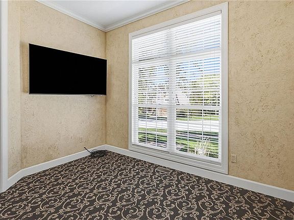 5th image of 26413 W 111th Ter