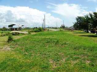 695 Blue Water Blvd, Sargent, TX 77414