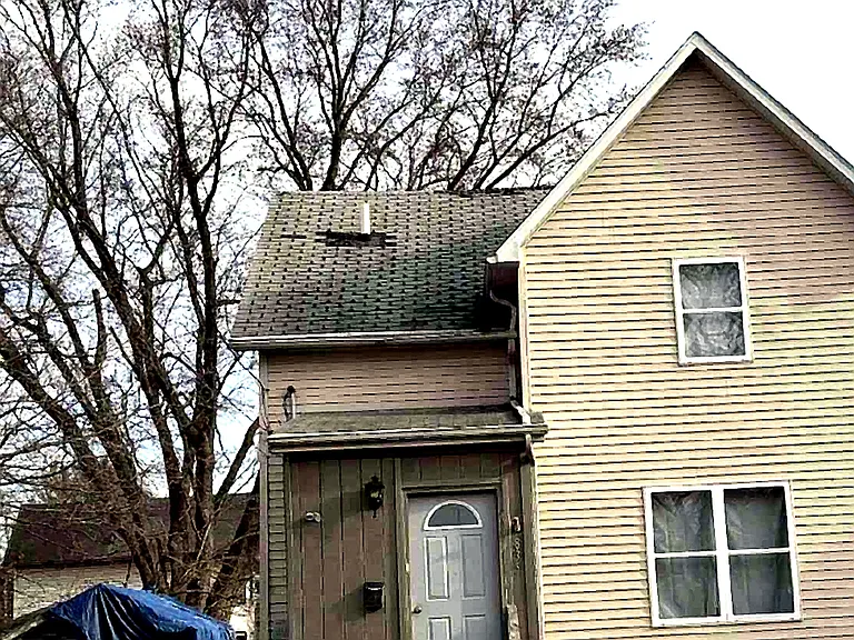 835 S Benton Ave — Photo 1