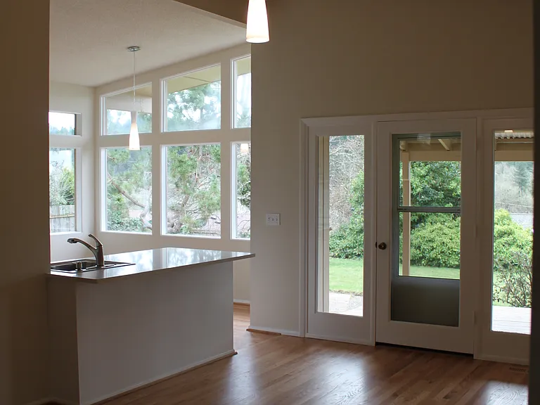 1728 W 34th Pl — Photo 1