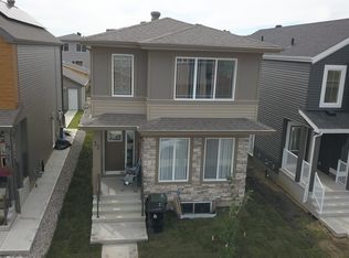 33 Eton Line, Spruce Grove, AB T7X4A9