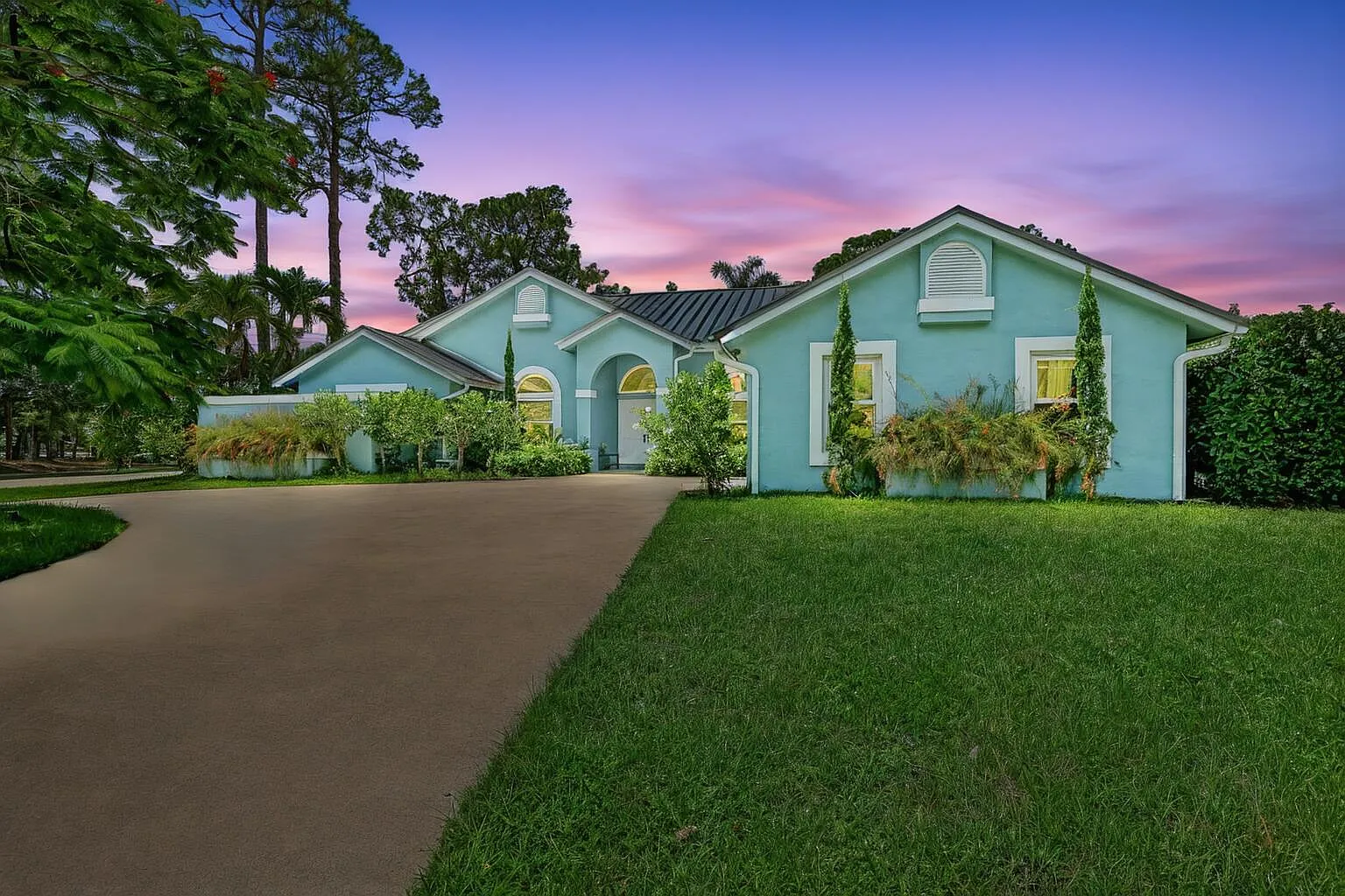 4 bed, 3.0 bath, 2581 sqft, $13,000 — Photo 4