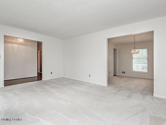 5th image of 2311 Pikes Peak Blvd