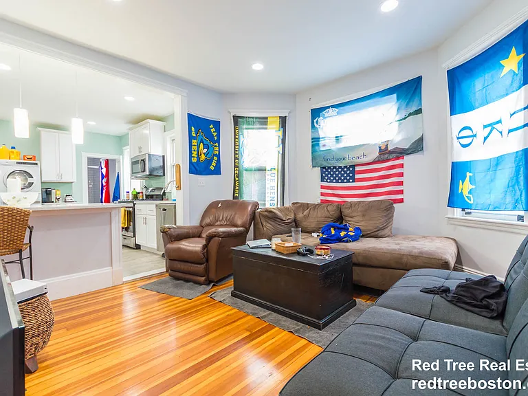 11 Atkins St #2 — Photo 2