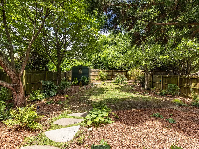 1040 Boulevard Dr NE — Photo 46