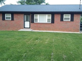 111 Bradshaw Dr, Rogersville, TN 37857