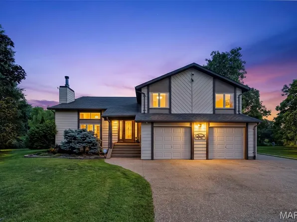 24 Long Branch Ct, Saint Peters, MO 63376
