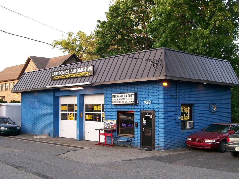 1st image of 959 Lincoln Ave