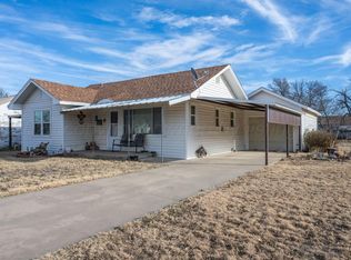 912 E Francis Ave, Pampa, TX 79065