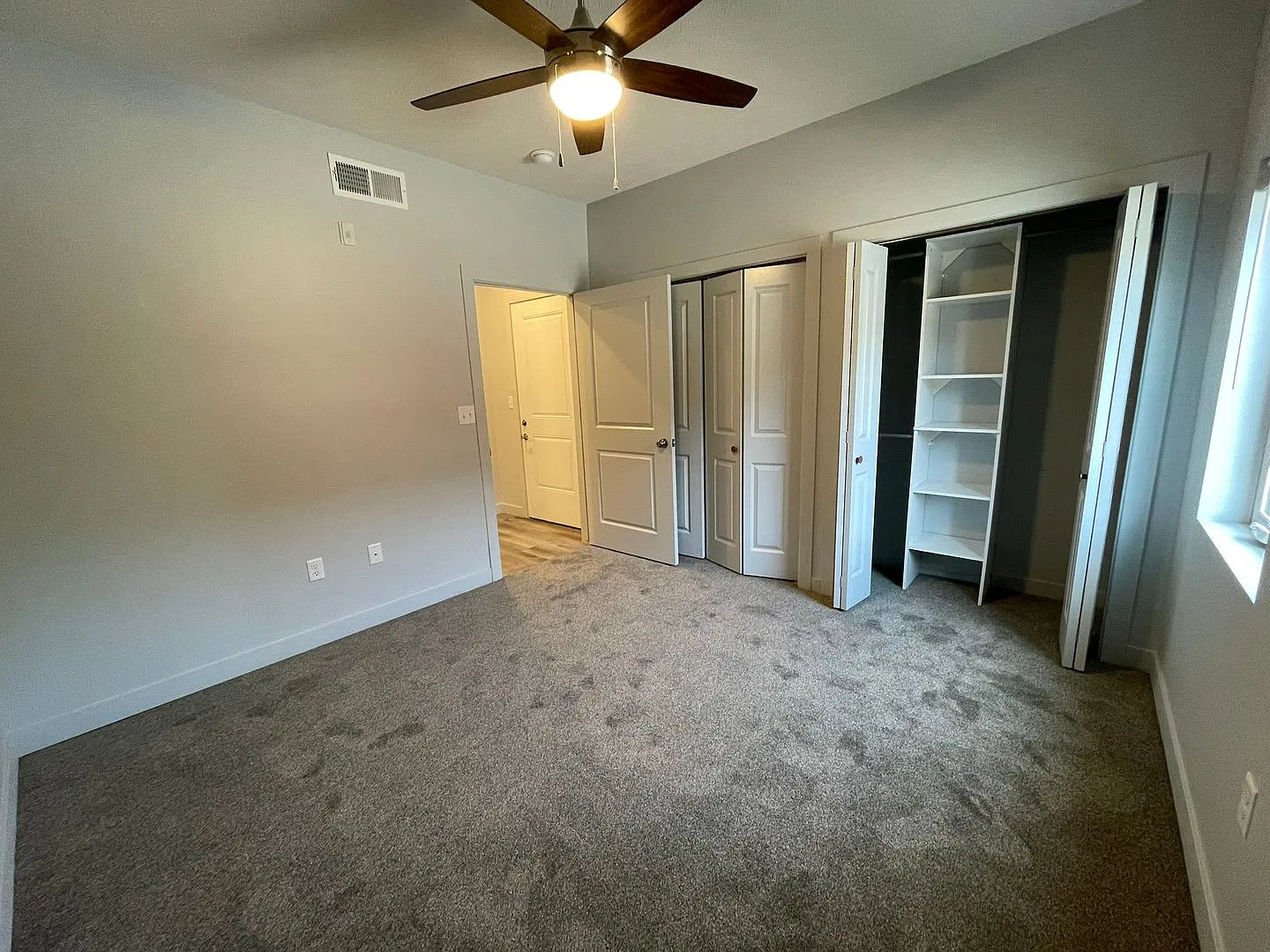 Hepburn-12 — Photo 4