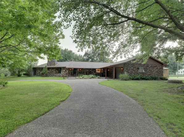 1220 Springdale S, Quincy, IL 62305