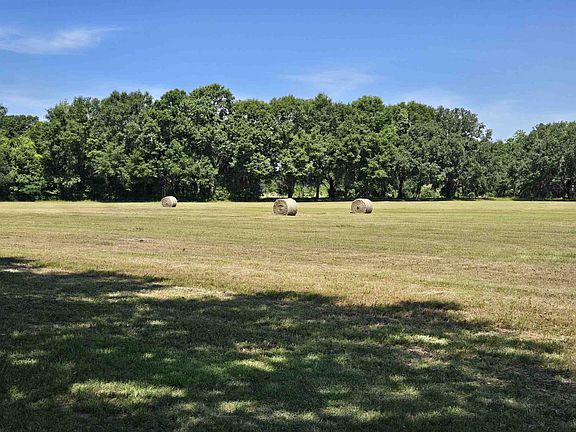 4th image of Jackson View Dr
