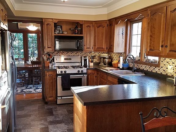 2 ovens