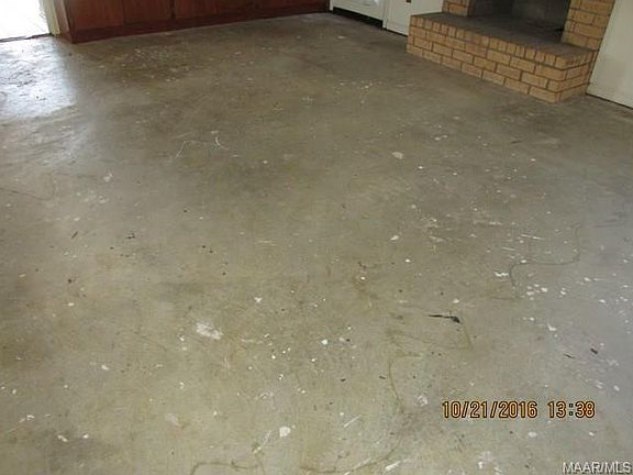 3rd image of 2431 Wentworth Dr
