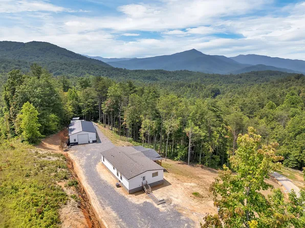 3232 Shelby Way, Hartford, TN 37753