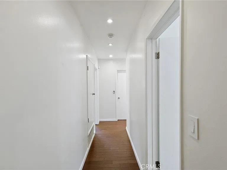 22951 Austin St — Photo 29