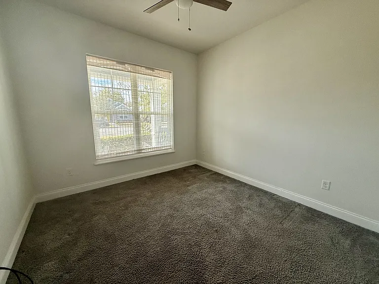 3635 NW 26th St — Photo 18
