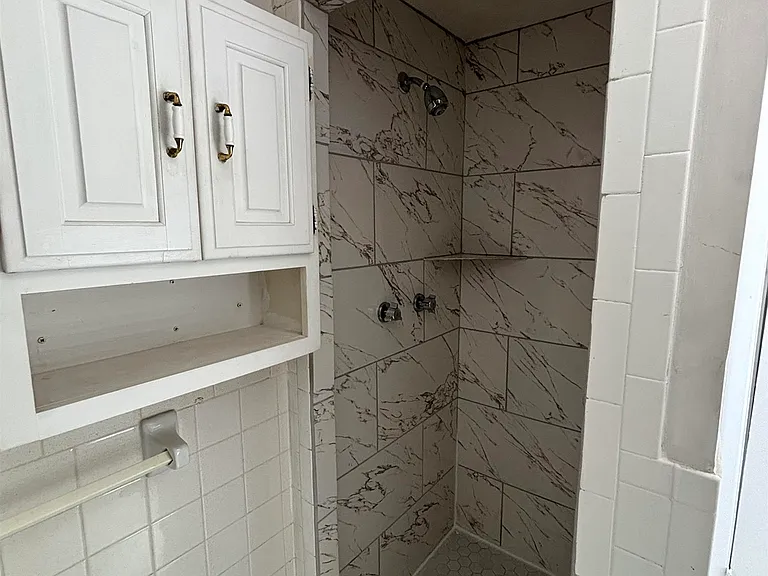 378 N Highland St — Photo 12