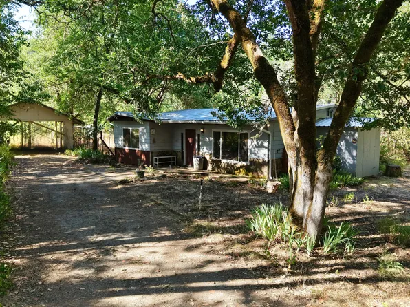 2021 Leland Rd, Wolf Creek, OR 97497