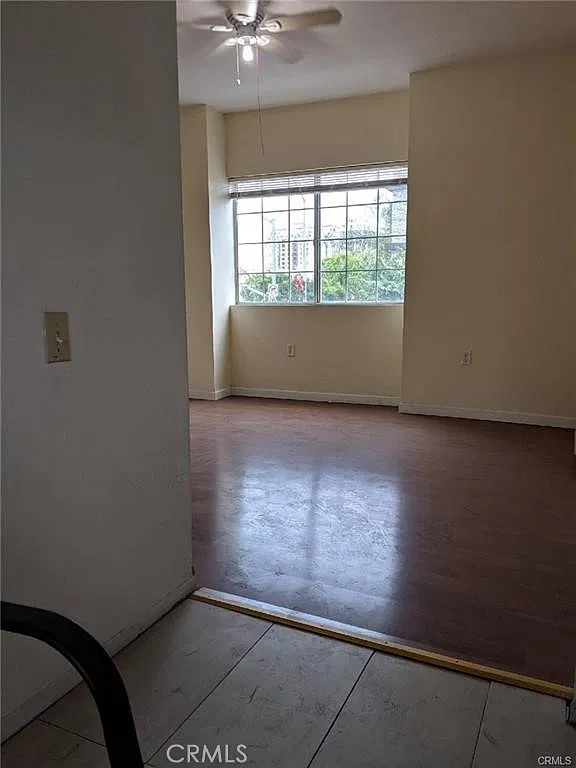 Studio, 550 sqft, $1,600 — Photo 3