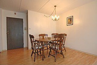 5th image of 5125 Blodgett Ave APT 404